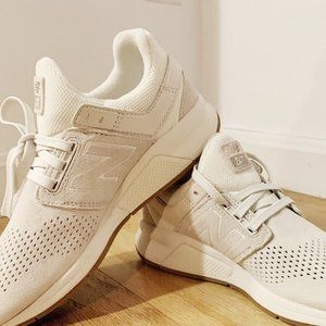 New Balance 247